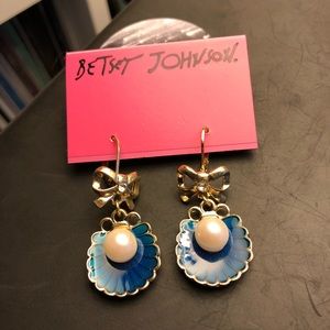 Super cute Betsey Johnson earrings. New!